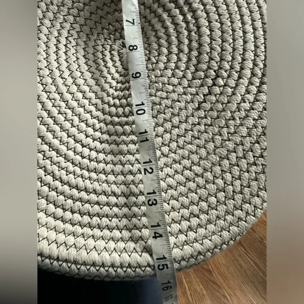 NWOT Woven Basket With Lid For Storage